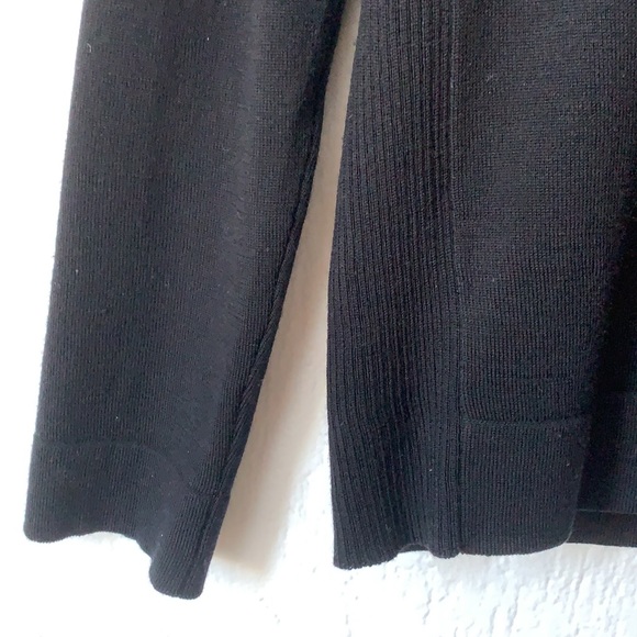 Men’s Frank and Oak Wool V Neck sweater - Picture 2 of 4